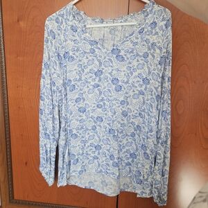 Floral Blue and White Women's Top